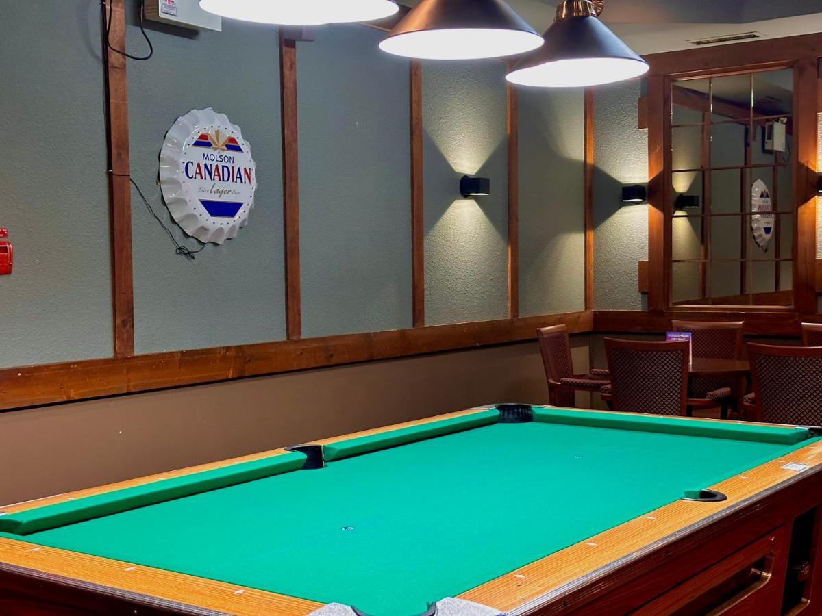 Lacombe Motor Inn 외부 사진